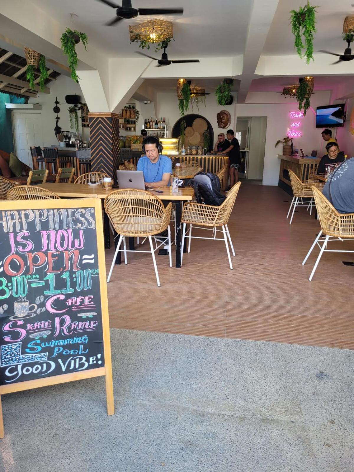Happiness Hostel Boracay Balabag  Ngoại thất bức ảnh